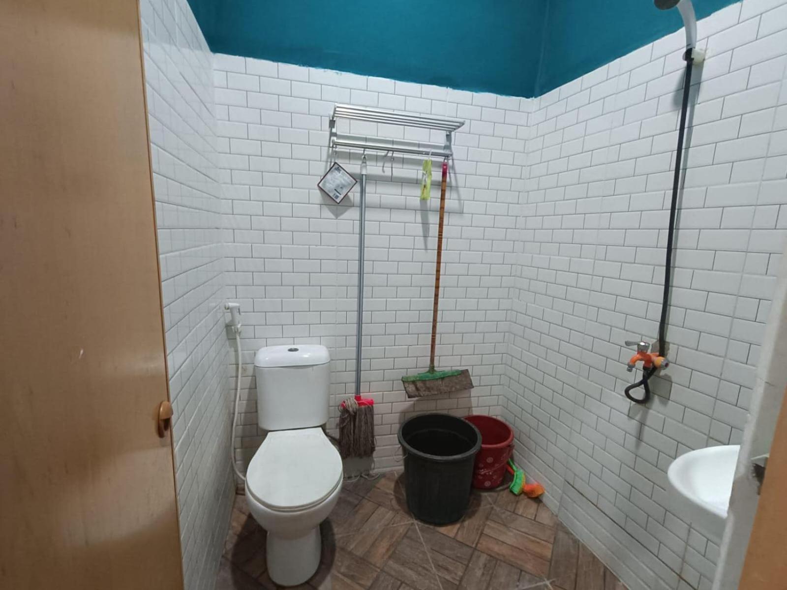 ホテル Oyo Life 92977 Neba Kost Aesthetic Peladen エクステリア 写真